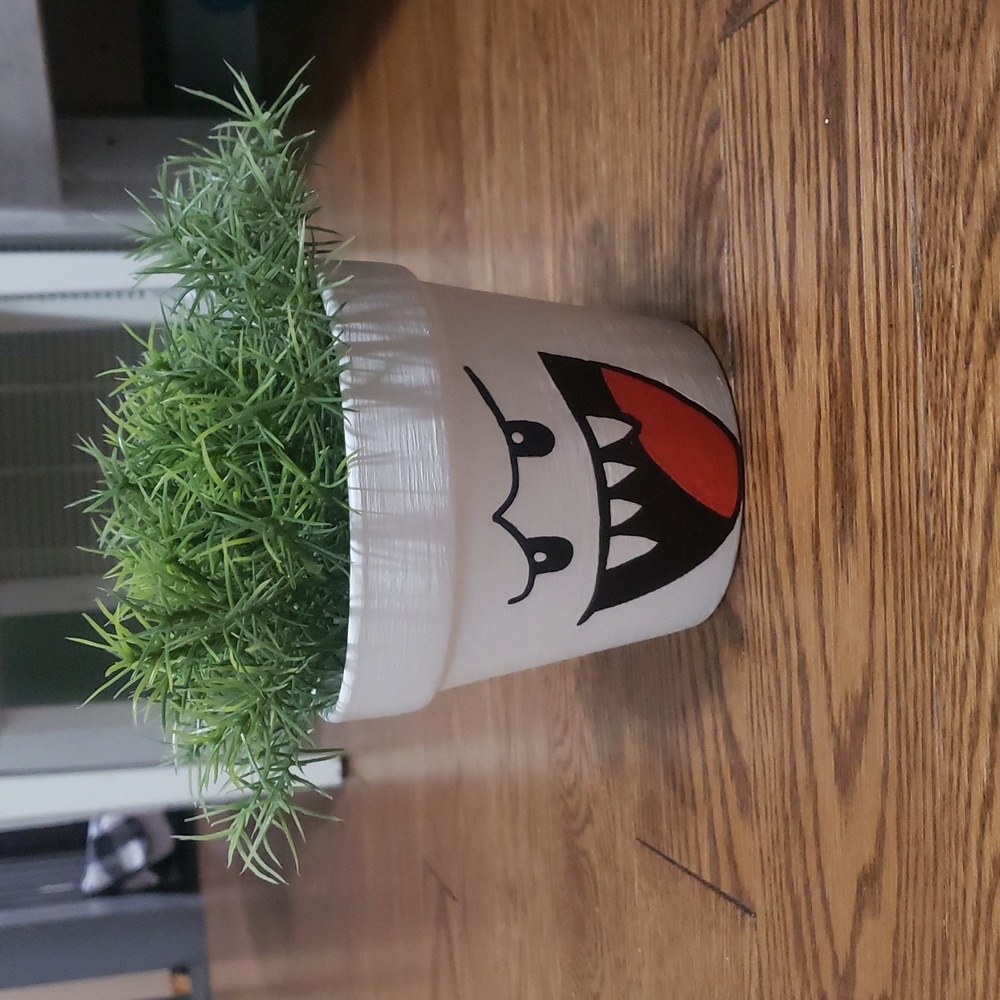 Handpainted Terracotta Boo Pot